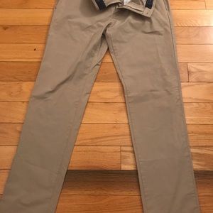 Vineyard Vines on the go Pants. Slim Pant Excellent worn 2x condition